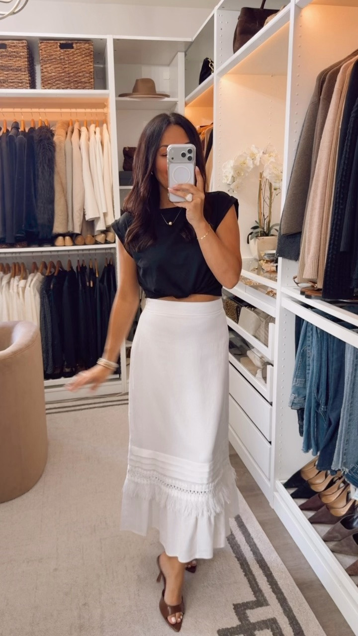 Zara skirt TTS! Wearing a small

#LTKOver40 #LTKootd