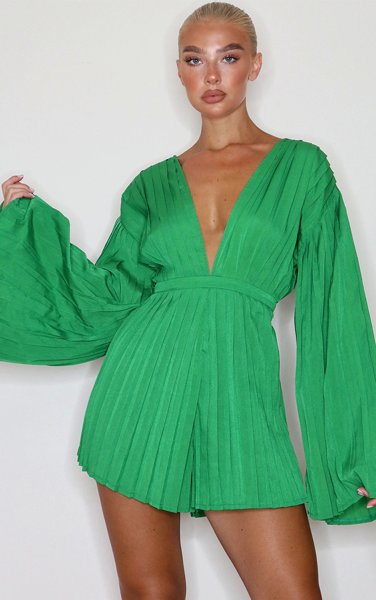 Green Plunge Pleated Romper | PrettyLittleThing US