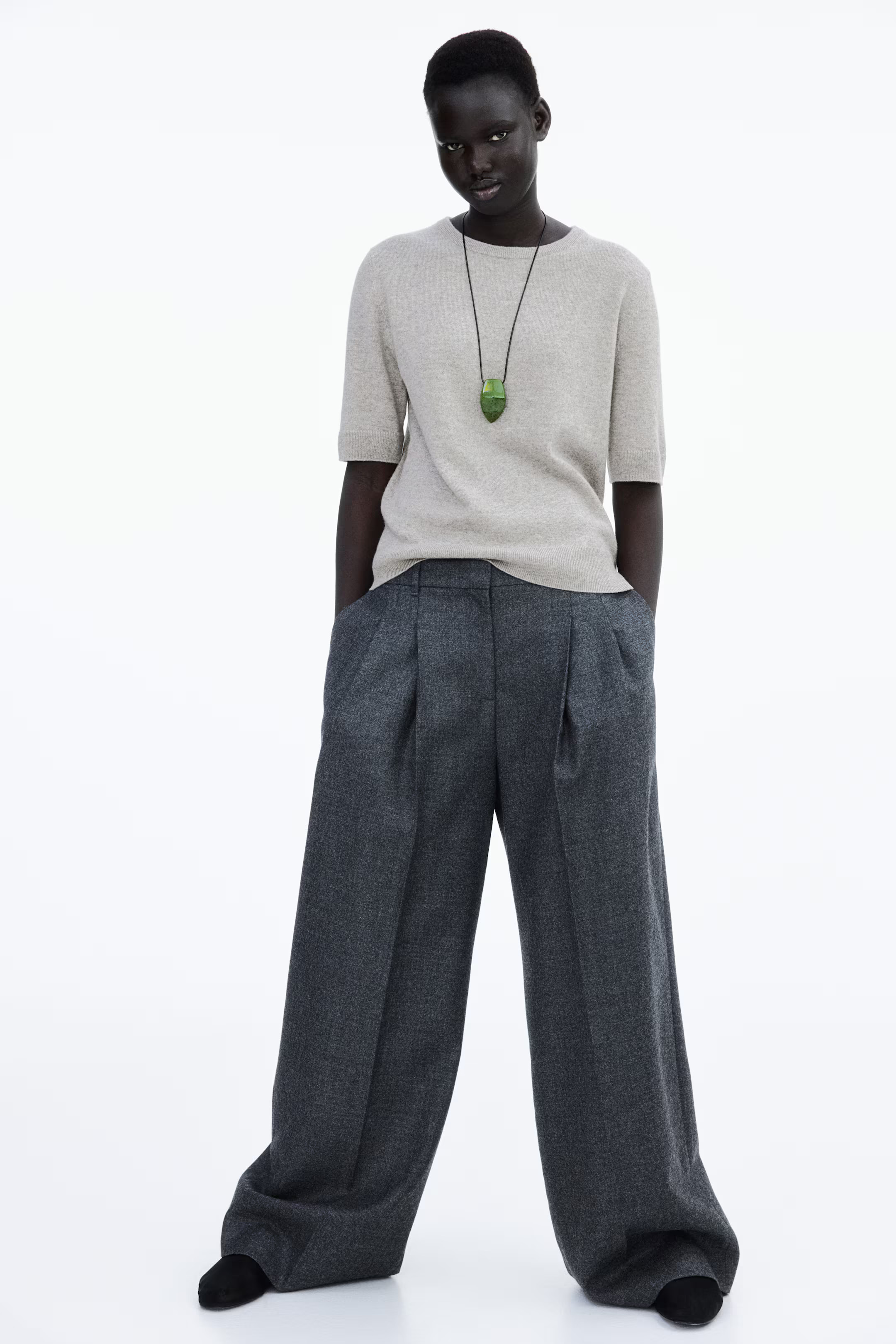 Fine-knit cashmere top | H&M (UK, MY, IN, SG, PH, TW, HK)