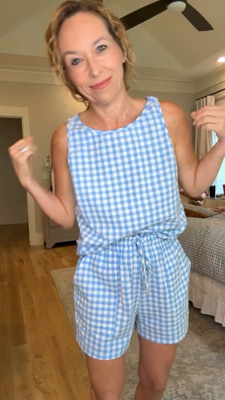 I used to stay in my pjs to work from home!  I figured it didn't matter because no one would see me!  But it felt like I was giving up on the day before it even started.

So now, no matter whether I'm staying home all day or running errands or doing whatever the day has in store, I'm getting dressed first!

It really does change how I feel!  And you can get dressed in super comfy and cute clothes that feel just as comfy as staying in pjs but you've made the effort to get dressed!

This set is comfy but put together! 

Comment set for links!

#midlifestyle #fashionover40 #styleover40 #gettingdressedgoingnowhere #petitestyle