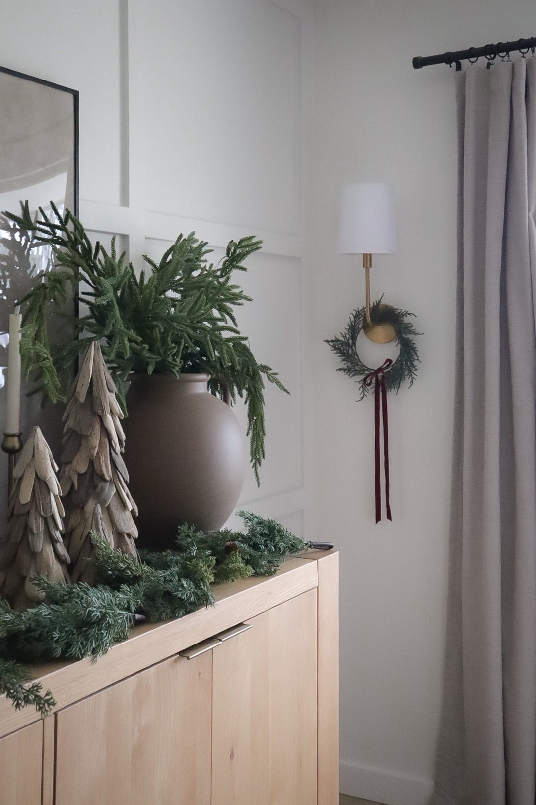 Christmas details 

#LTKHome #LTKSeasonal #LTKHoliday