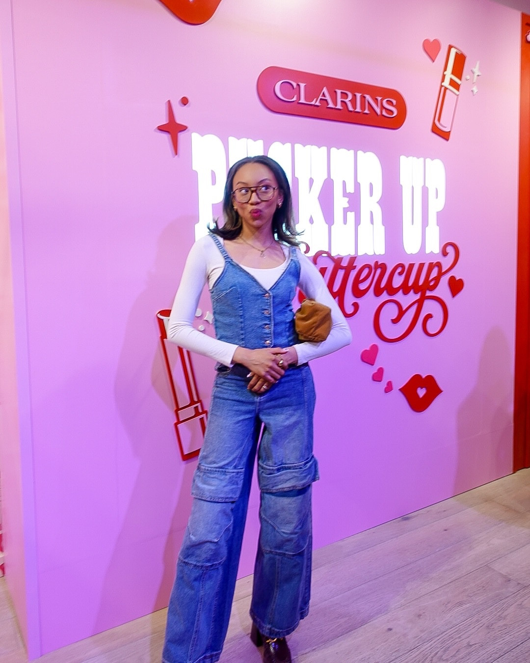 pucker up, @clarinsusa lip bar awaits! 💋

snap pics, get glossy, sip with @swigdrinks & snack with @lil.sweet.treat this wknd at the @clarinsusa sweetheart saloon pop-up in soho 🫶🏽 thank you to the clarins team for inviting me for sneak peek preview ✨