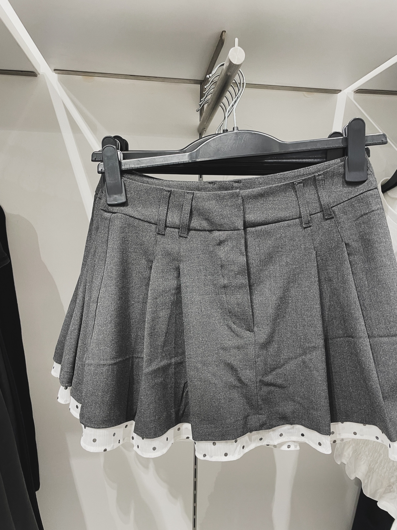 H&M, spring, new arrivals, H&M divided, Parisian, feminine style, hyper feminine, school girl, pleated skirt, layered skirt, polka dot, vintage inspired, capsule wardrobe

#LTKSpringSale #LTKfindsunder50 #LTKstyletip