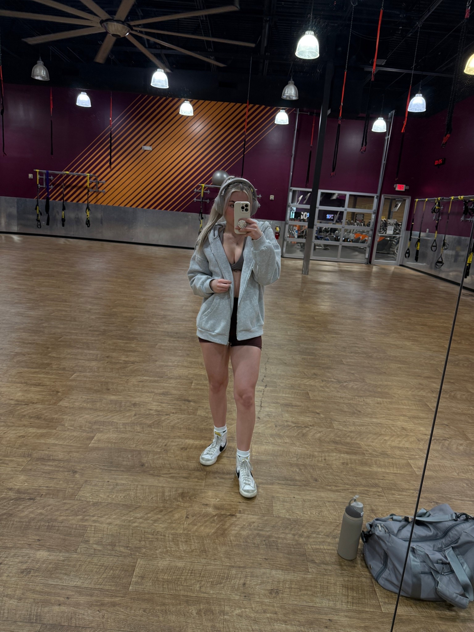 Gym fit, Amazon gym outfit, affordable gym clothes, zip up jacket, spring gym outfit 

#LTKActive