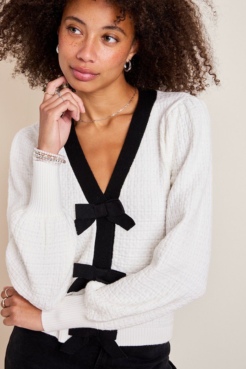 Leah Contrast Bow Cardigan | Francesca's