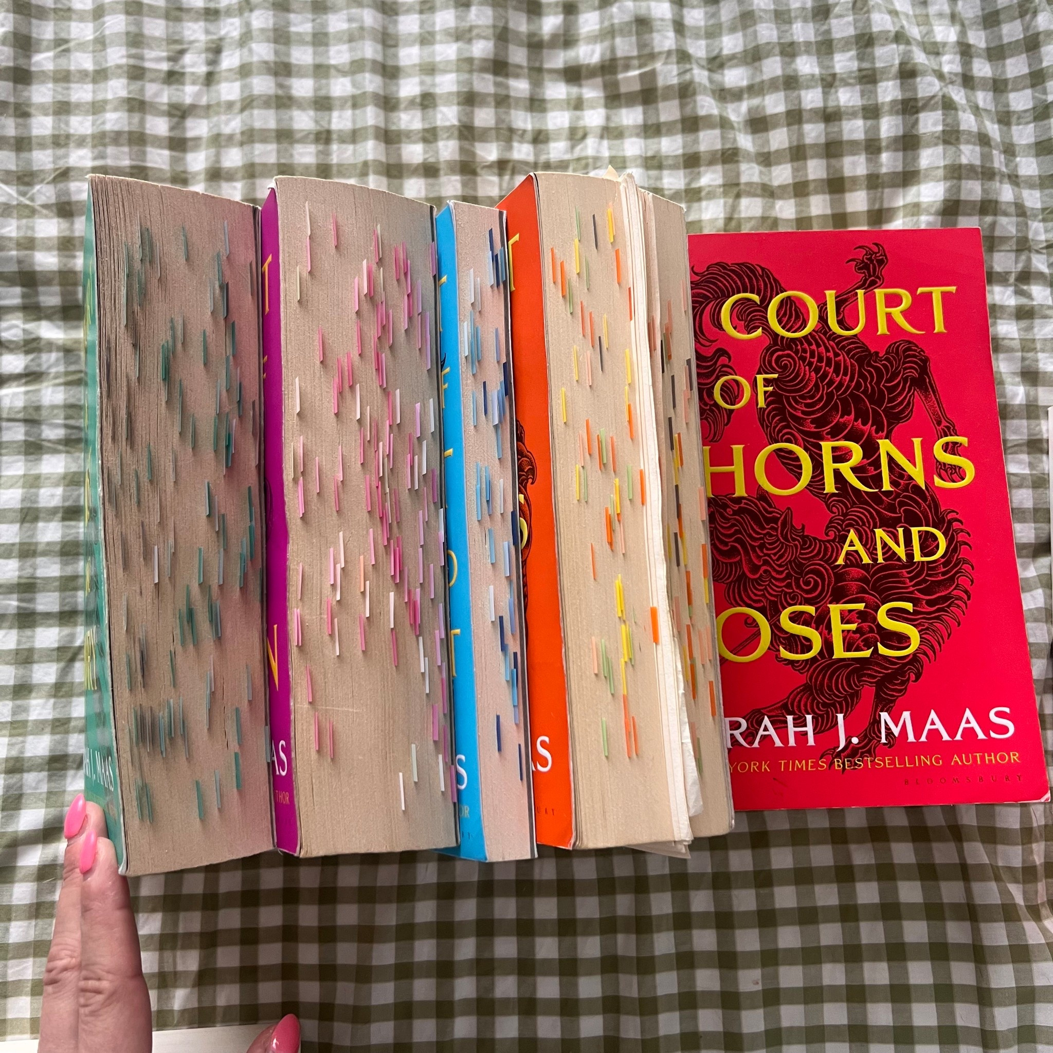A court of thorns and roses🥀
The first Romantasy series I read I love❤️ 
I mean look at all those tabs😅


#LTKFindsUnder50 #LTKTravel #LTKGiftGuide