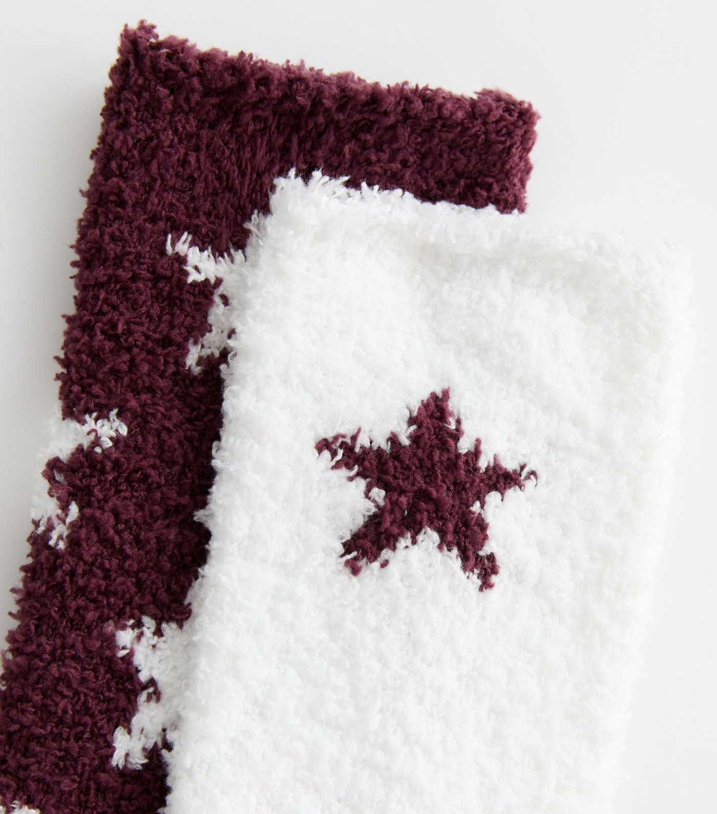 Dark Burgundy Pack of 2 Star Pattern Textured Socks | New Look | New Look (UK)