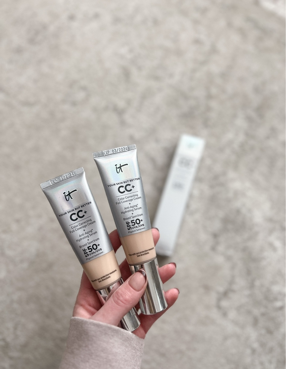 My favorite year round foundation - leaves my skin looking hydrated and the only foundation that doesn’t dry me out! 

#LTKFind #LTKunder50 #LTKbeauty