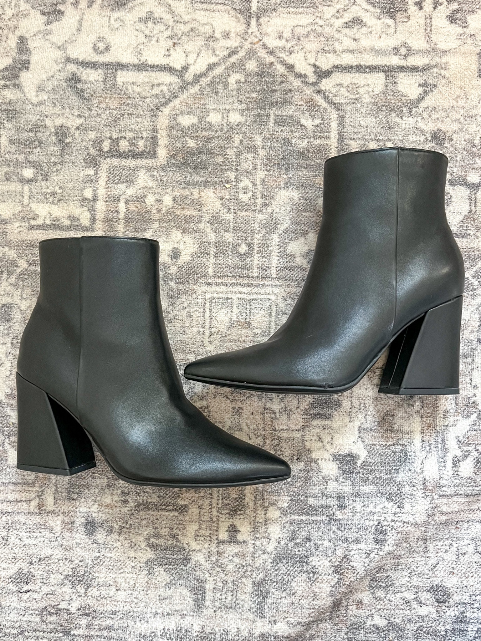 Target boots// black leather ankle boots 30% off with Target circle 

#LTKfindsunder50 #LTKshoecrush #LTKsalealert