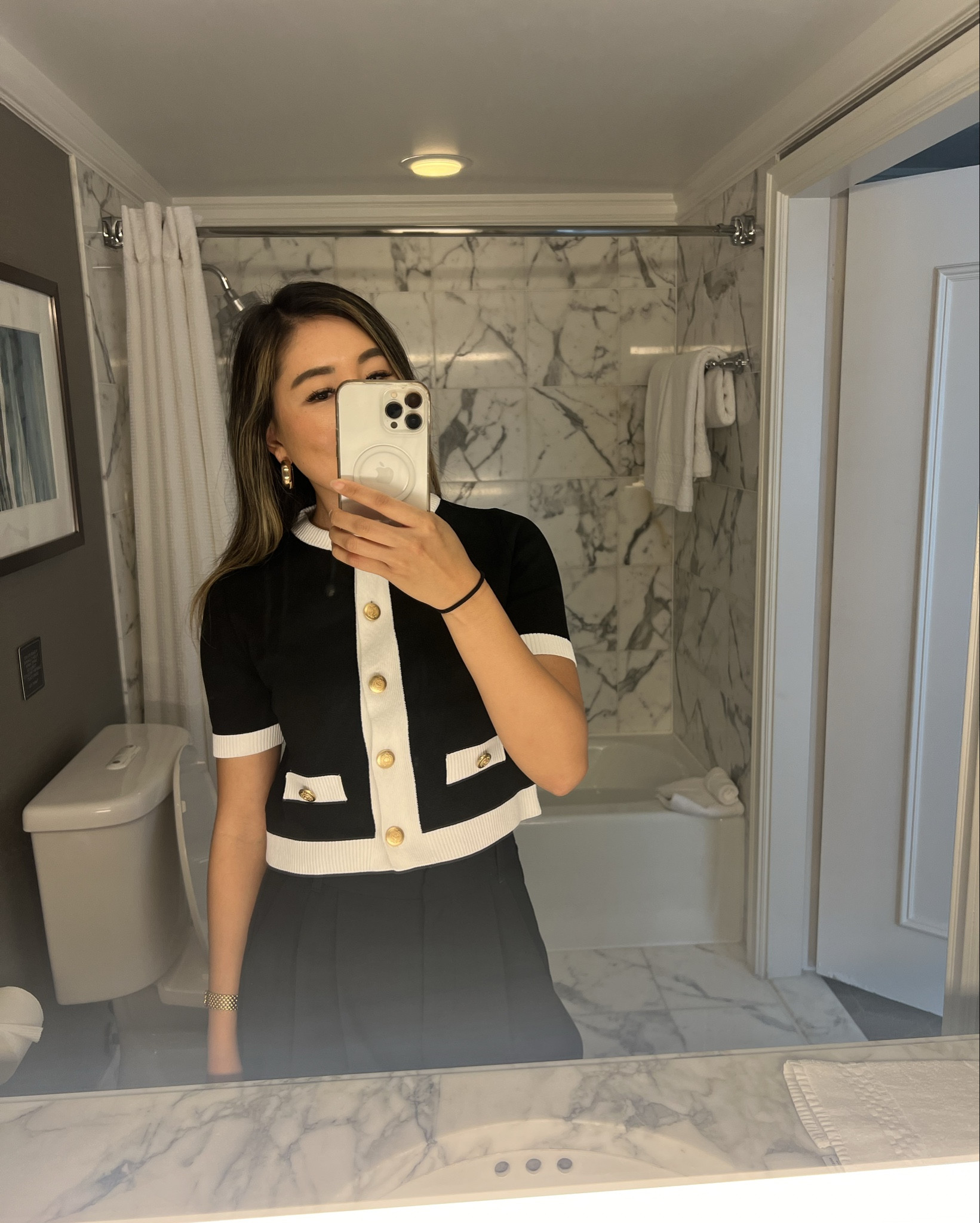 What I wore for 5 days of work training for a smart casual dress code. Perfect outfits for a business conference too! Everything is TTS. First pic: S top, 27 pants. Second pic: S top / trousers. Third pic: sized up to M blazer for oversized fit (exact blazer is no longer available but linked similar from same brand), S top and jeans. Fourth pic: S in everything. Fifth pic: S top and 27 jeanss

#LTKfindsunder100 #LTKworkwear #LTKSeasonal