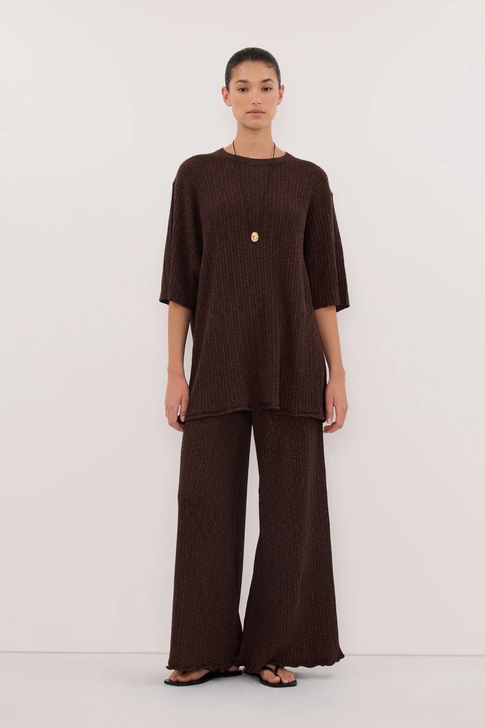 MAX CHOC LONGLINE KNIT TEE | DISSH