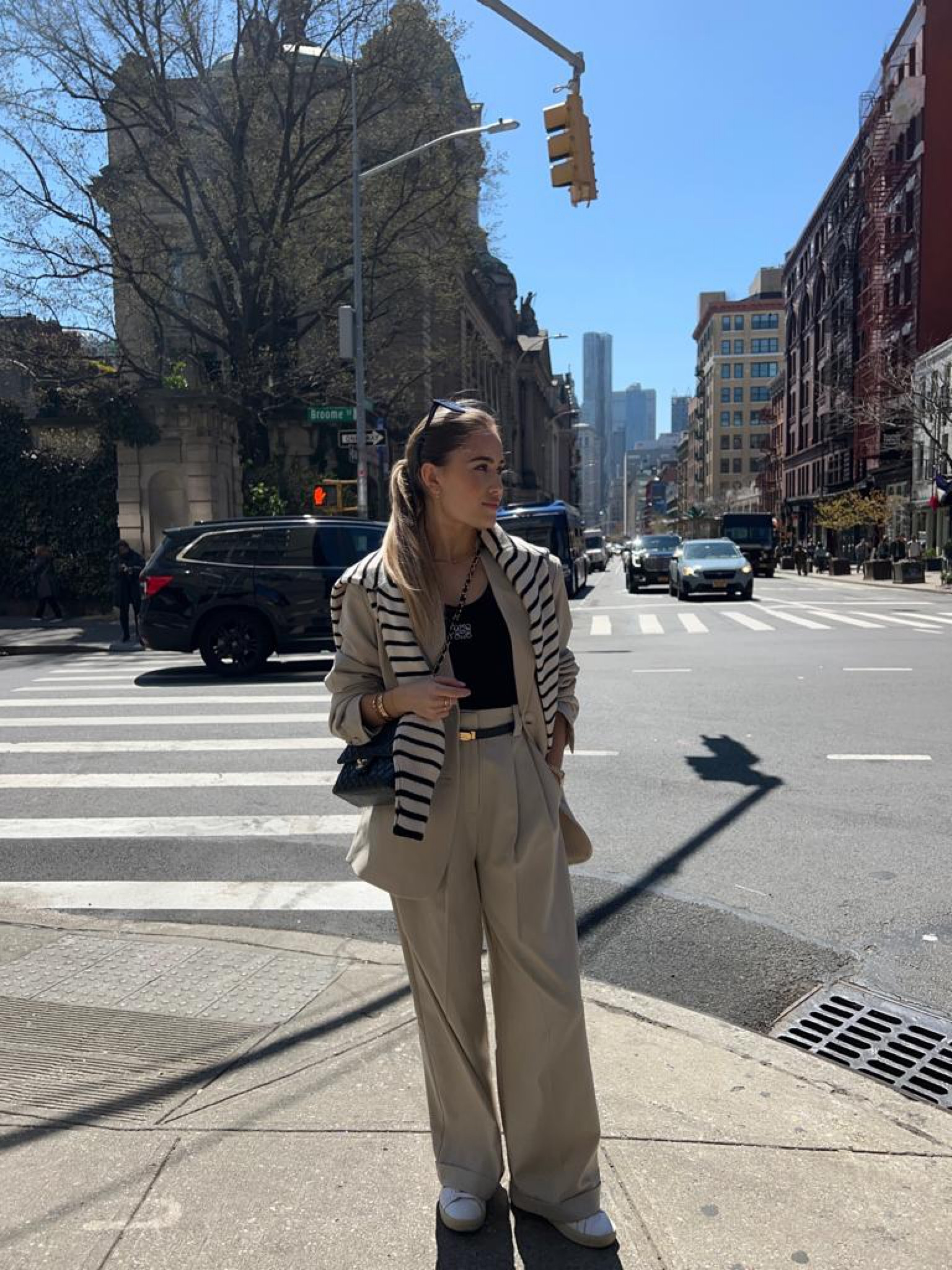 NYC ootd! 


Beige tailored set, blazer and trouser set, Loewe tank top, Loewe black vest, striped jumper, luxury accessories, white trainers.

#LTKstyletip #LTKshoecrush #LTKworkwear