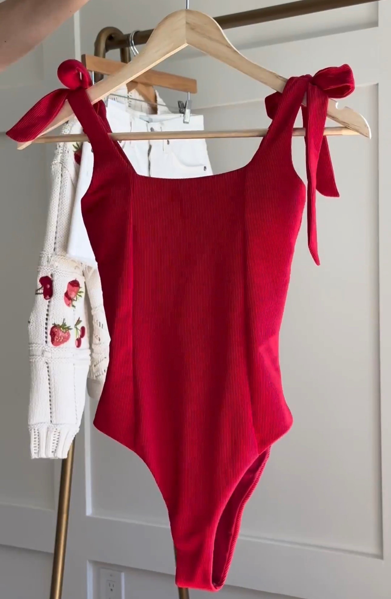 Scroll to shop! Follow for more finds! Xo! 🥰

#LTKValentine #LTKdayinmylife #LTKgrwm