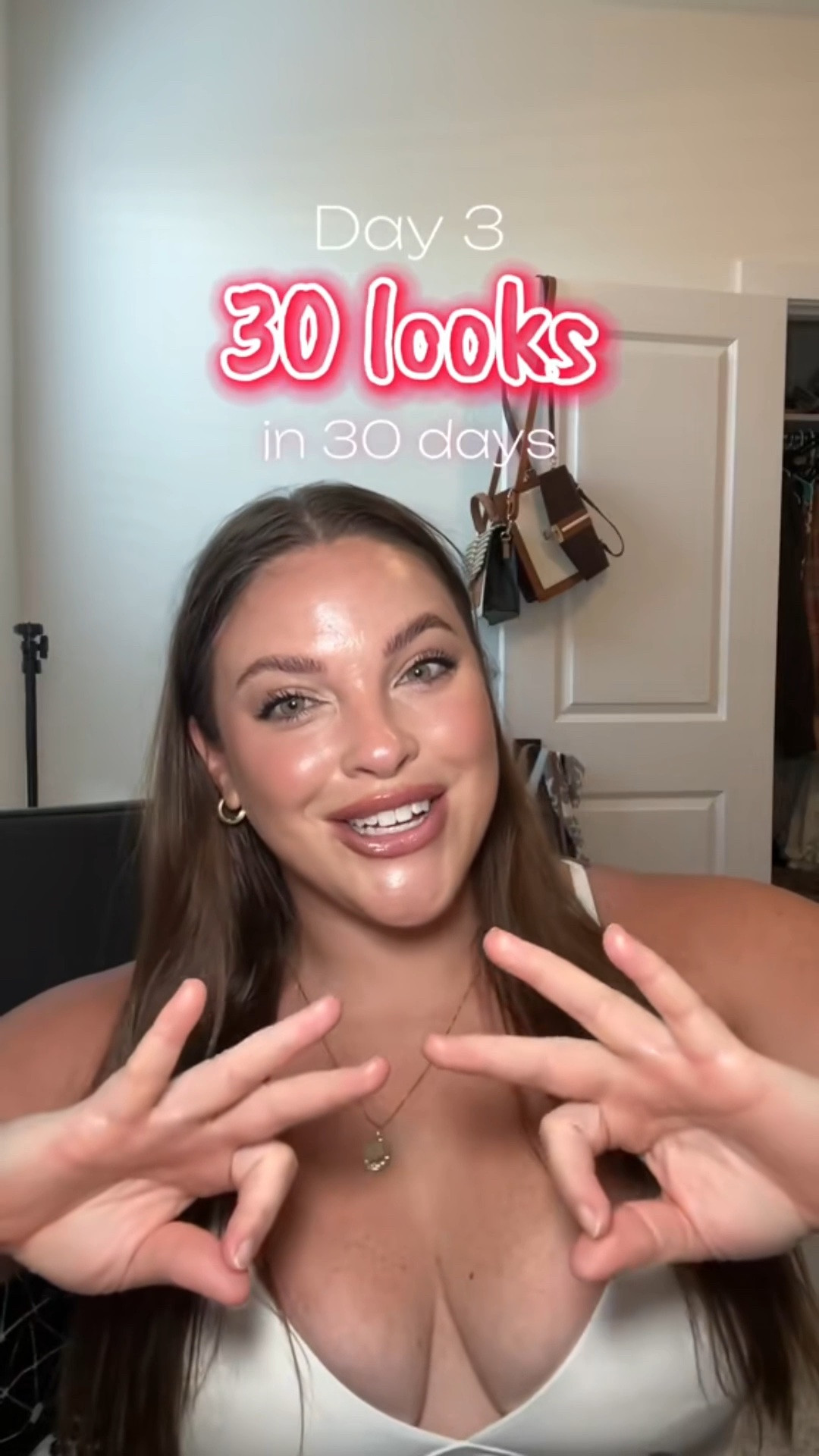 Glowy makeup look 👀✨

#LTKBeauty #LTKgrwm