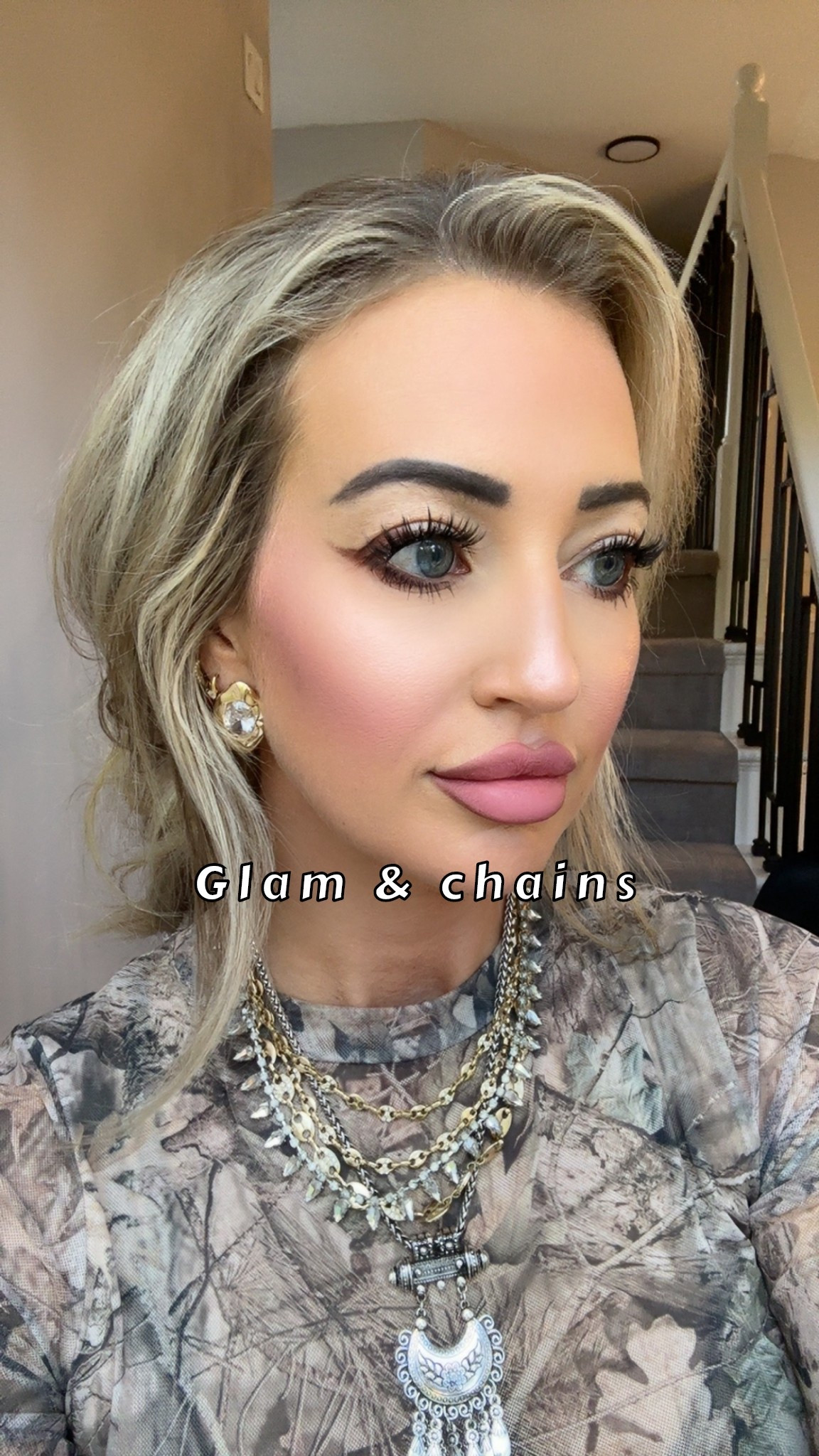 Full face exact links- jewelry too! 

#LTKGiftGuide #LTKBeauty #LTKWedding