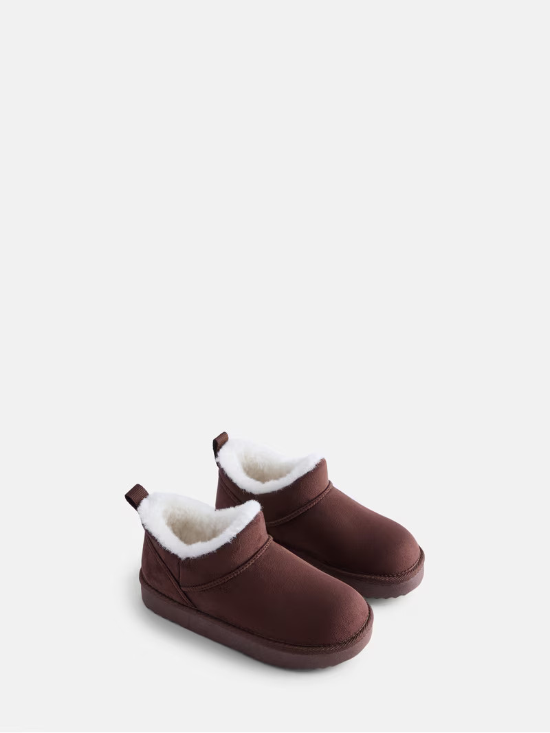 Wonder Nation Toddler, Little & Big Girls Faux Shearling Mini Platform Boots | Walmart (US)