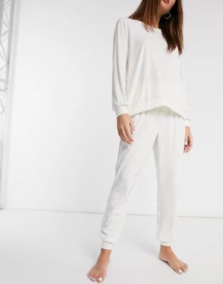 Chelsea Peers recycled poly super soft fleece lounge sweatshirt and sweatpants set in cream | ASOS (Global)