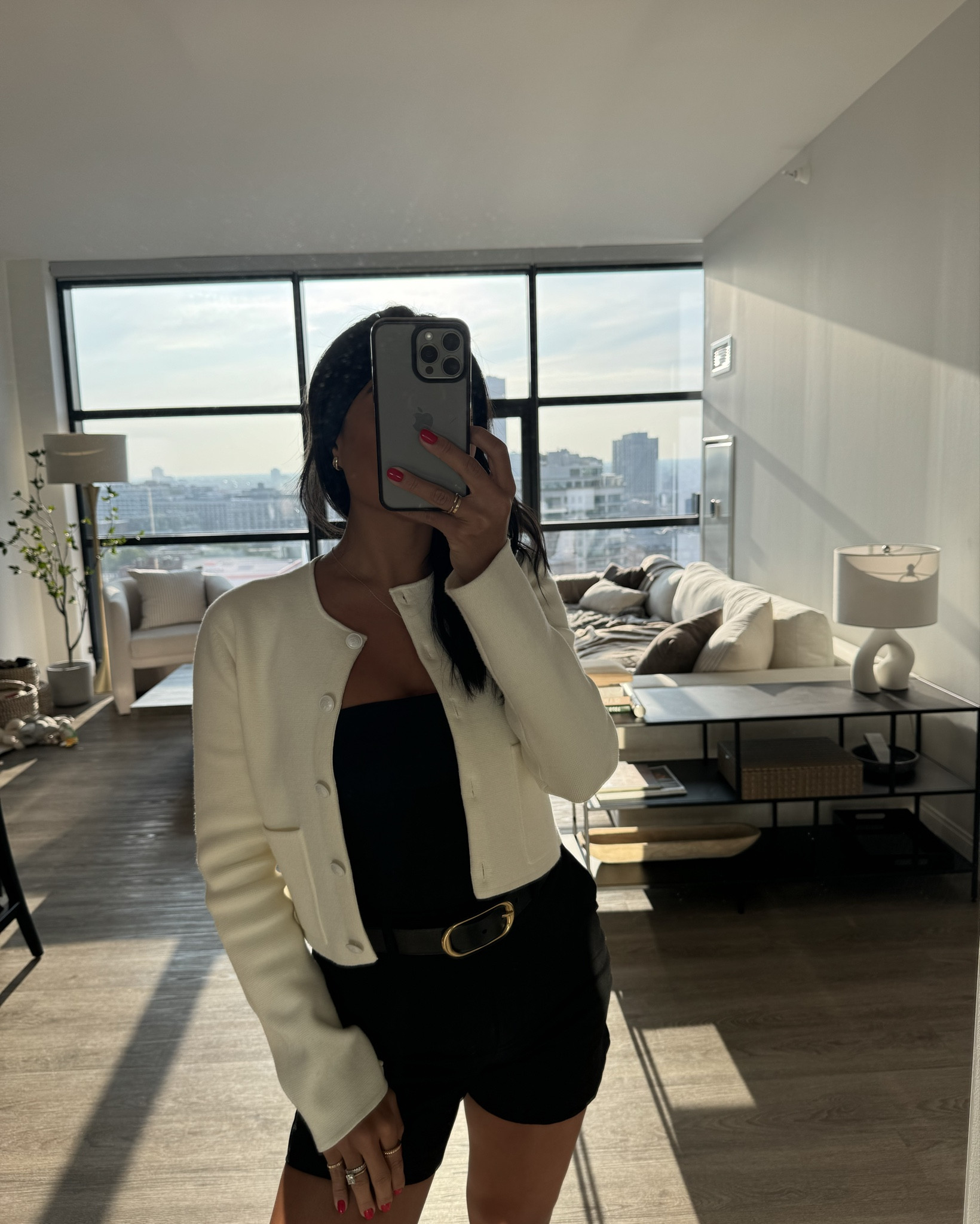 Obsessing over this Aritzia cardigan 😍🥰

#LTKWorkwear #LTKStyleTip #LTKSeasonal