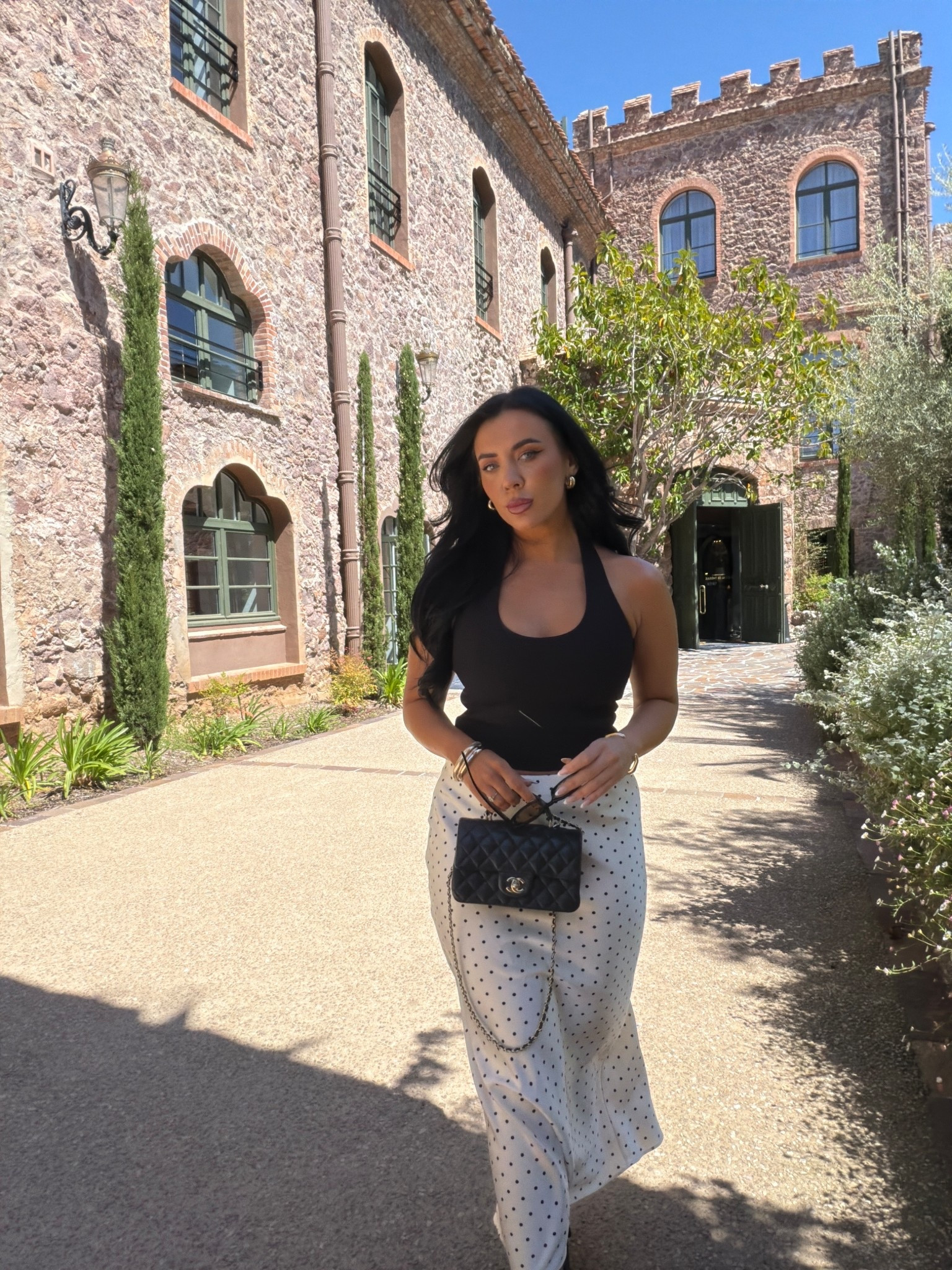 Summer City Outfit 🖤🤍

Black Halter Top, Polka Dot Maxi Skirt, Chanel Crossbody Bag, Holiday Evening Look, Neutral Capsule Wardrobe, Effortless Day To Night Outfit, Minimal Monochrome Style🖤🤍

#LTKuk #LTKsummer #LTKeurope