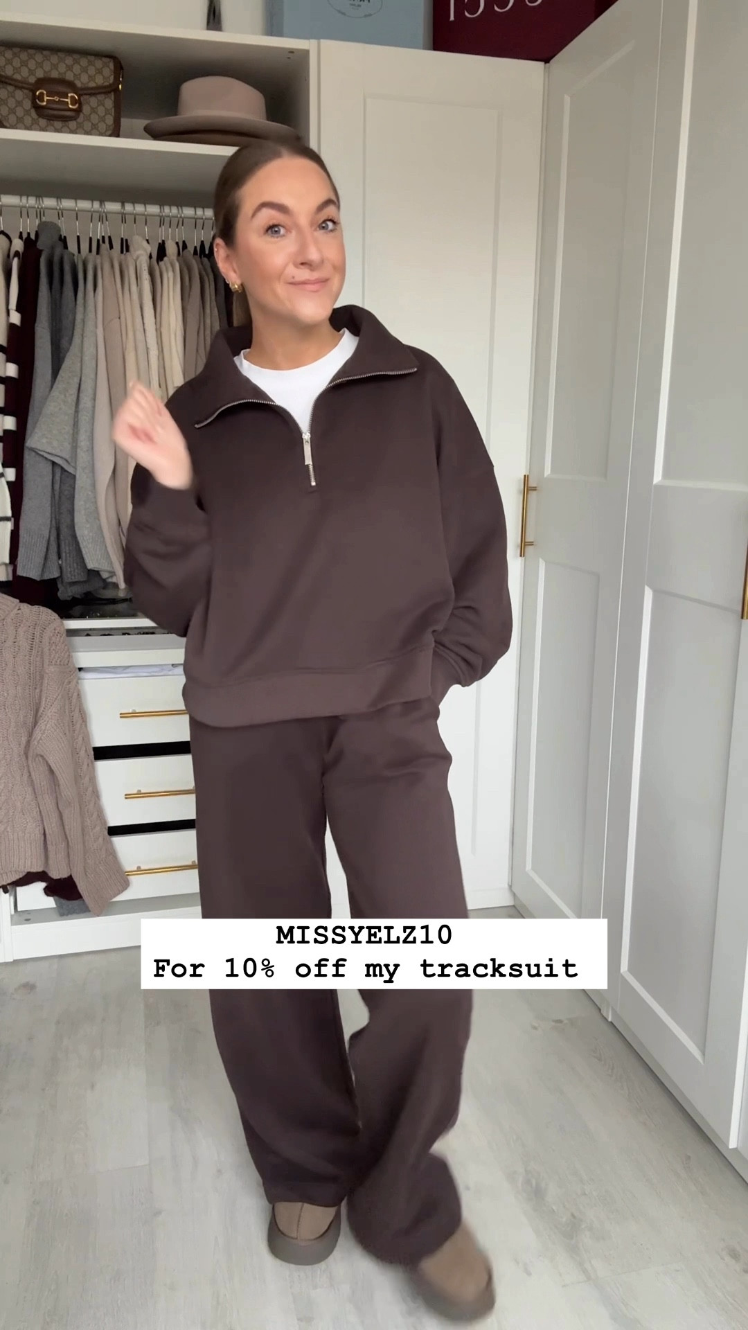 A gorgeous comfy chocolate brown sweatshirt & joggers set for a cosy work from home outfit. 

MISSYELZ10 for 10% off.

I’m wearing XS/8 in both. 

#LTKwinter #LTKautumn #LTKsale