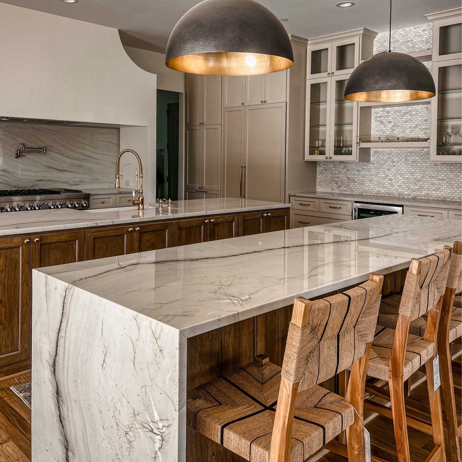 Don’t mind me I’ll be swooning over our new kitchen all day. #barstools

#LTKhome