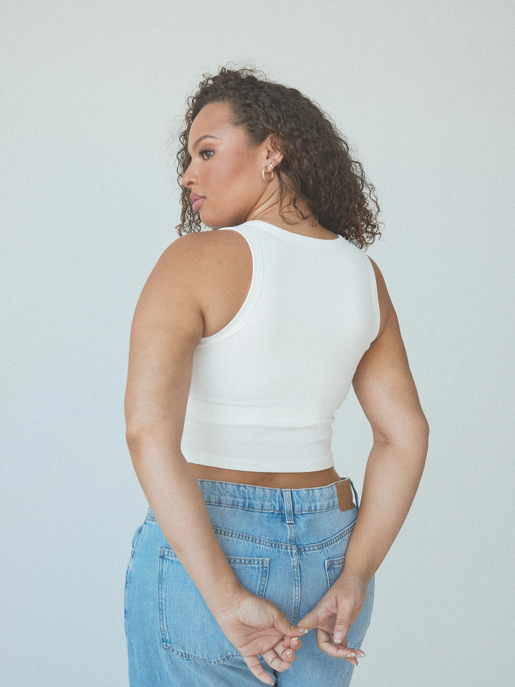 Bamboo Scoop Neck Brami Tank (Crop) | Klassy