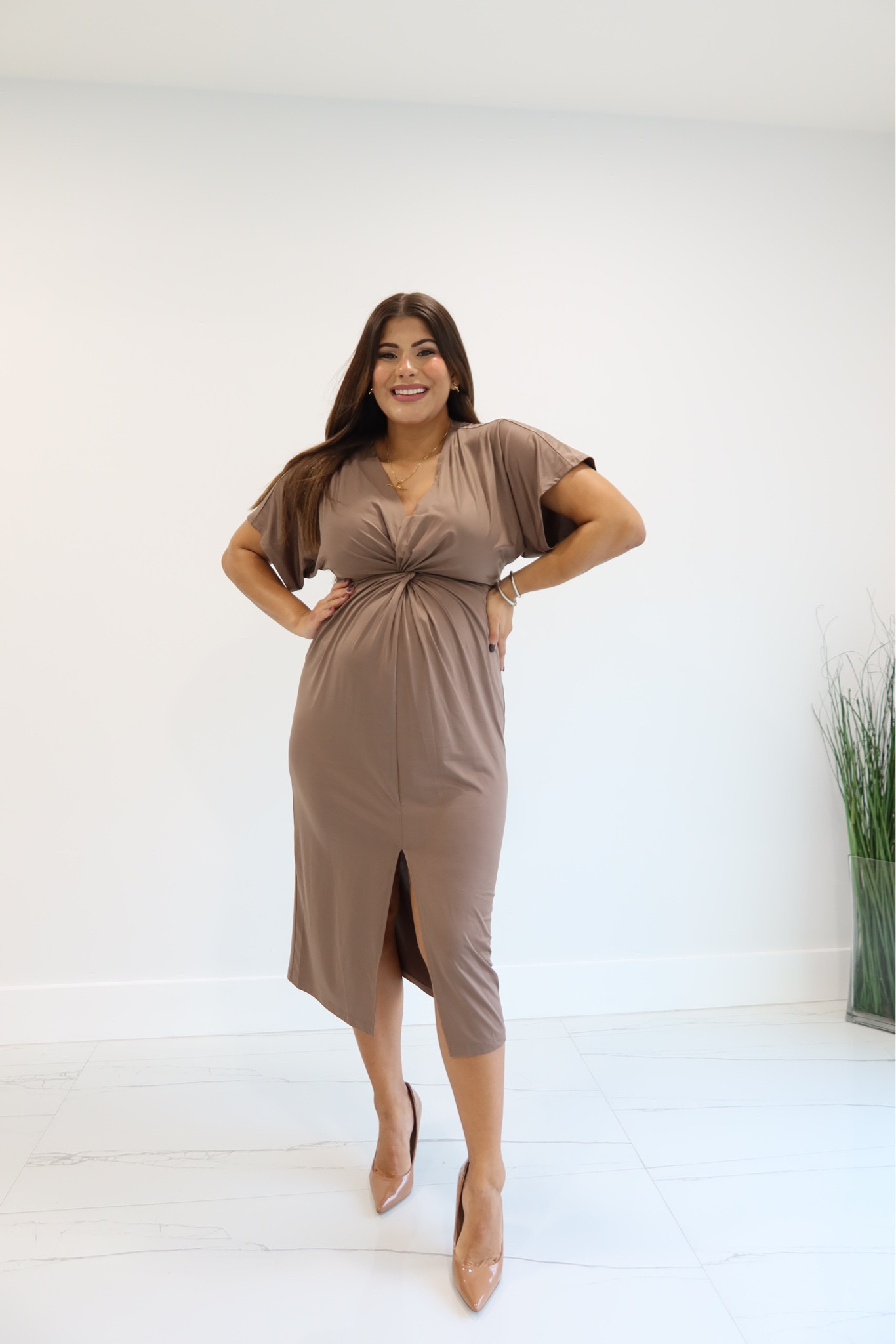 Maternity dress perfect for the holidays bump friendly! 

#LTKfindsunder100 #LTKbump #LTKHoliday