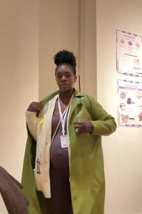 Quick fit check at the Prego Expo


#LTKTravel #LTKBump #LTKSeasonal