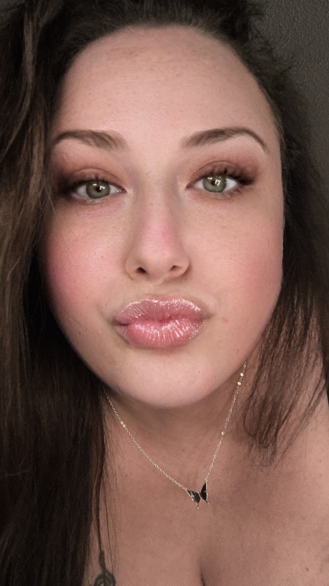 Soluch a pretty shade of Elf's Reviver Lip Oil shade Crystal Baller

#LTKBeauty #LTKFindsUnder50 #LTKPlusSize