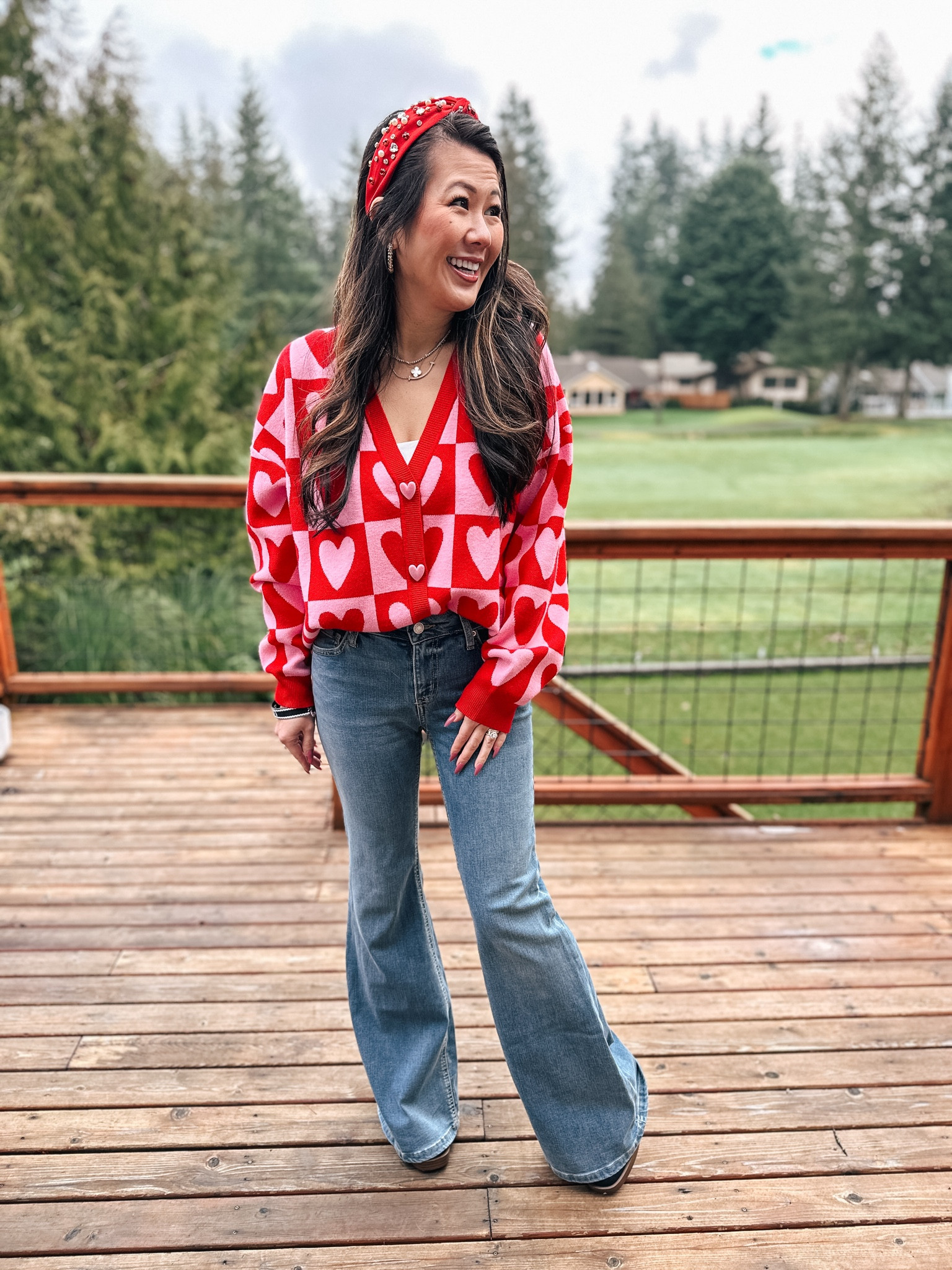 Heart cardigan and flare jeans
Valentine’s Day outfit


#LTKSeasonal #LTKfindsunder50