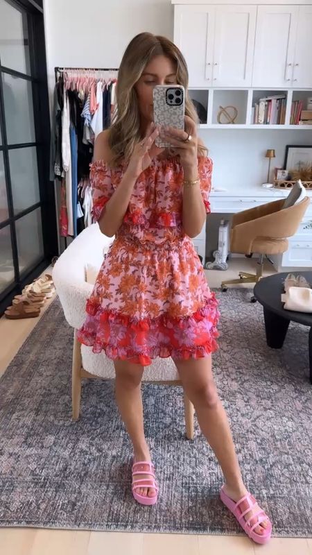 I’m loving these Coral REEF sandals for the summer - they’re so cute!! Use my code: ASHLEE for 20% off sitewide for 72 hours!
@REEF #REEFPartner

#LTKFindsUnder50 #LTKStyleTip #LTKFindsUnder100