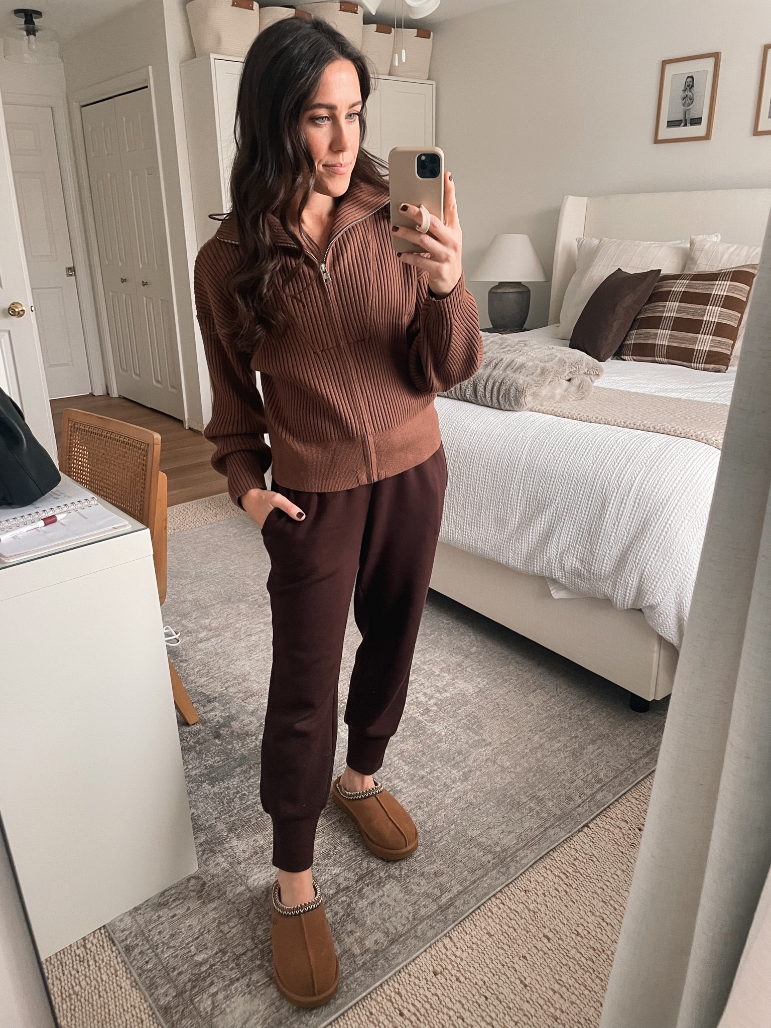 11.5.23
Varley Sweater small
Varley Sweatpants small

#LTKHoliday #LTKstyletip #LTKSeasonal