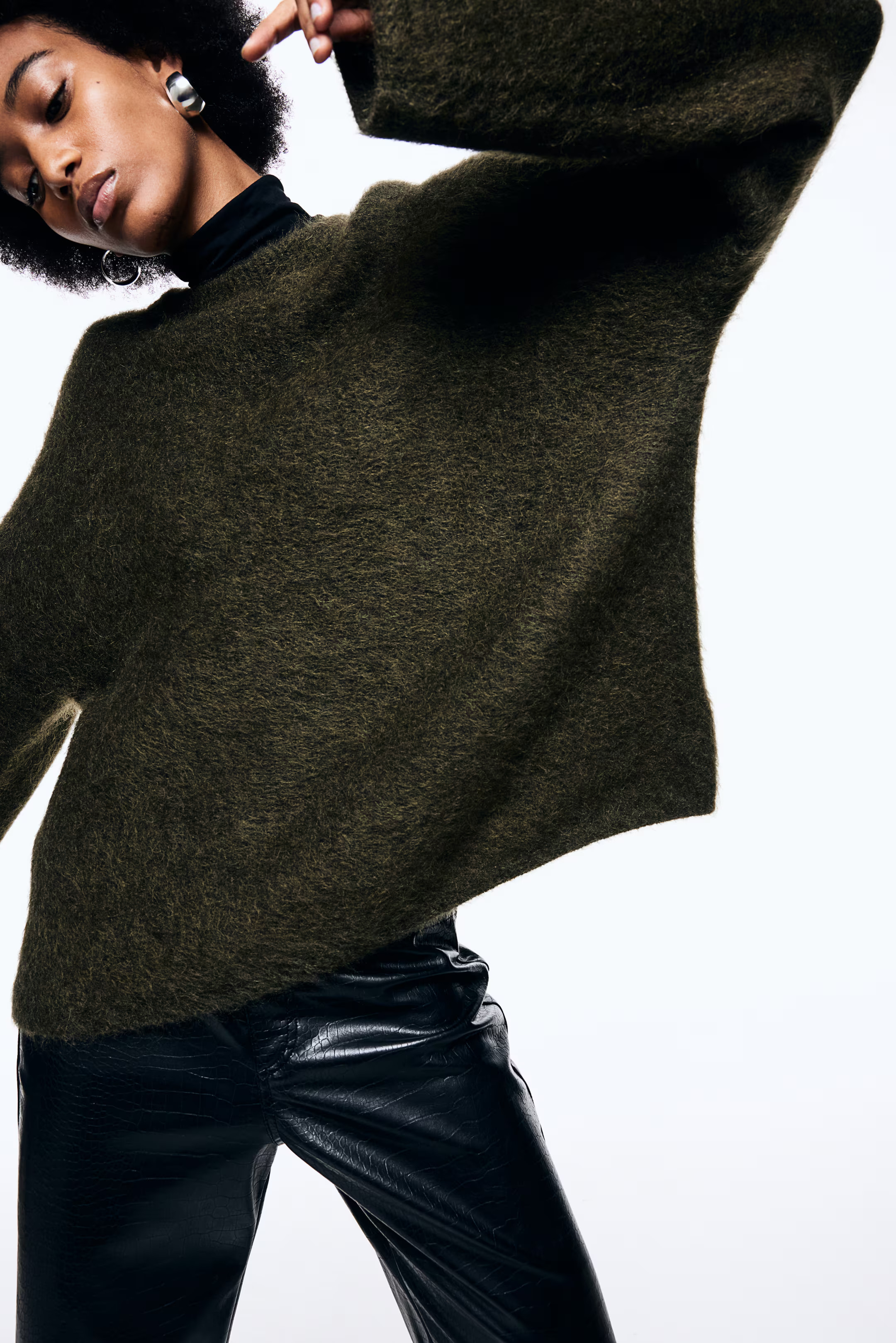 Oversized mohair-blend jumper | H&M (UK, MY, IN, SG, PH, TW, HK)