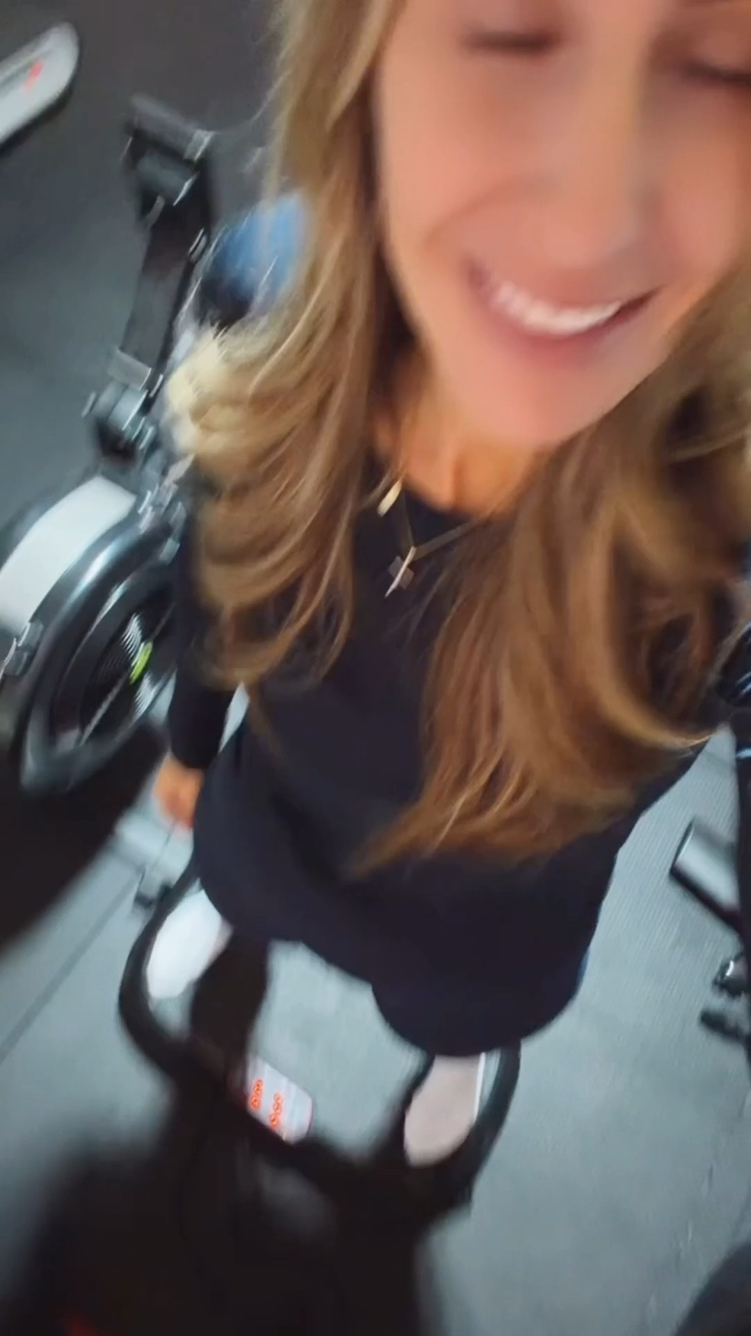 The vibration plate chronicles is the working? Idk do I keep doing it? Yes 

#LTKmomlife #LTKOver40 #LTKActive