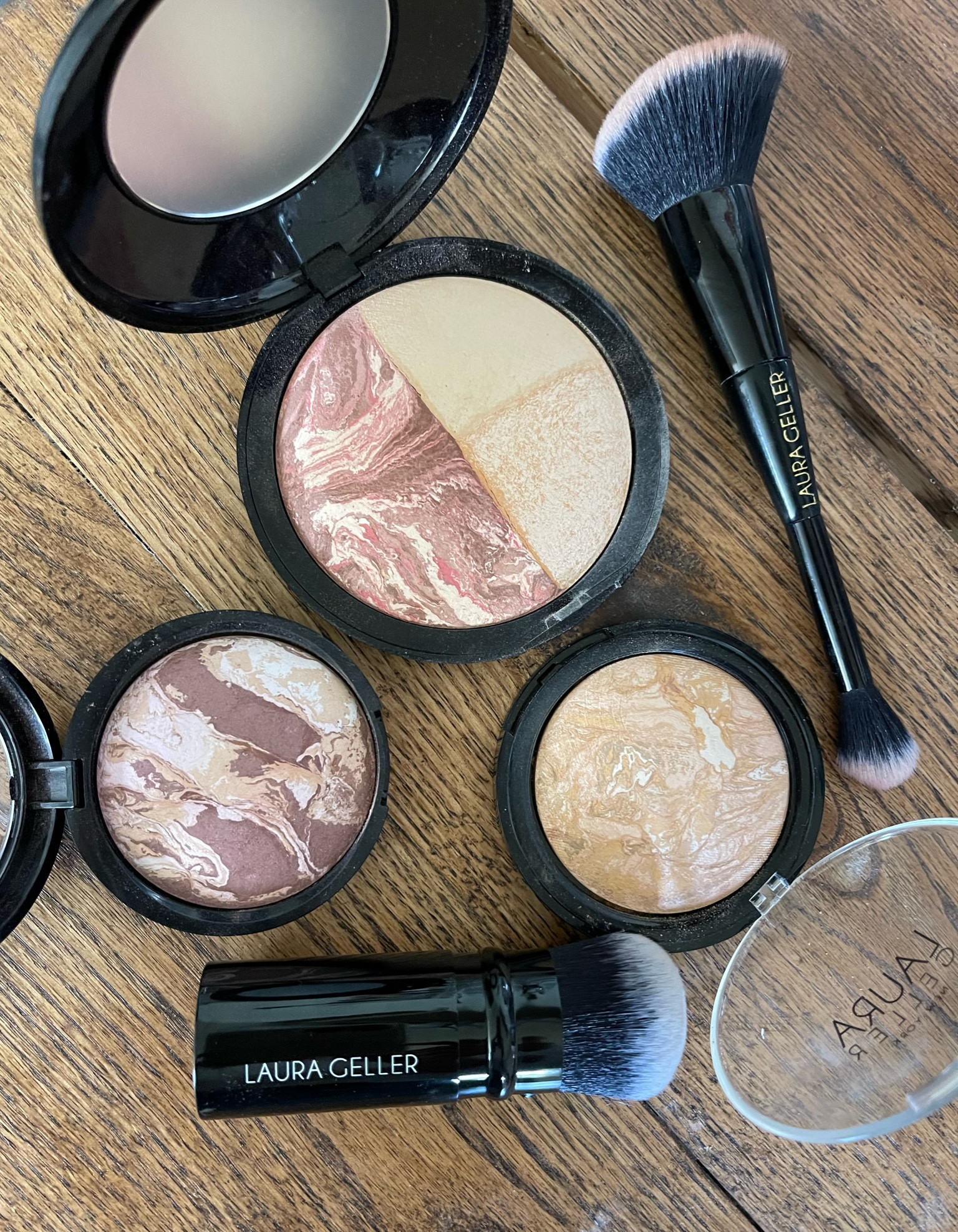 Laura Geller baked color-correcting Balance 'n Glow foundation & bronzer - I’m obsessed with the supersize blush & highlight palette for summer! #ad #LoveQVC

Summer beauty, bronzer, baked powder foundation, QVC beauty

#LTKbeauty #LTKsalealert #LTKunder50