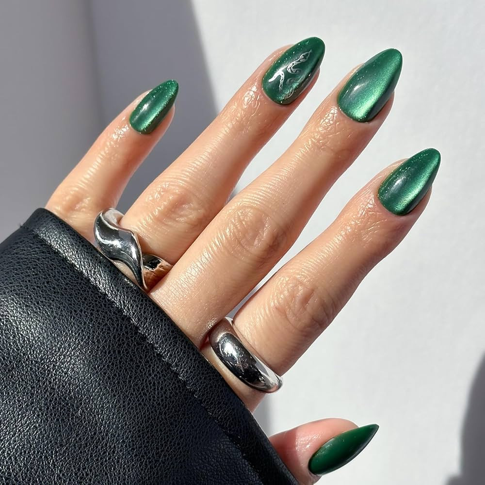 Harry Potter™ x Glamnetic Press On Nails - Slytherin™ | Green Snake Serpent Graphic Short Alm... | Amazon (US)
