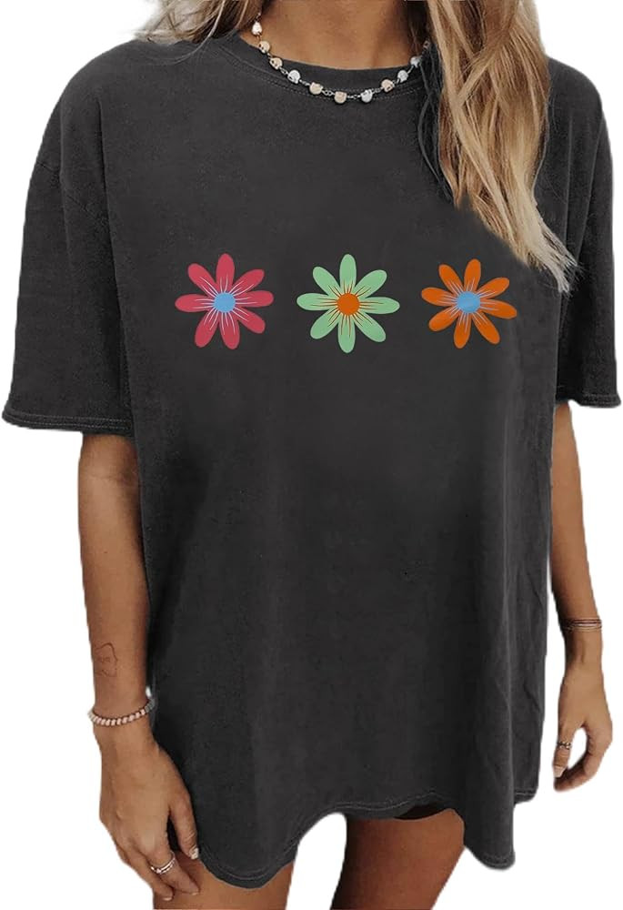 CSDAJIO Women's Casual Summer Boho Floral Print Wildflowers Graphic Tee Short Sleeve Oversized T ... | Amazon (US)