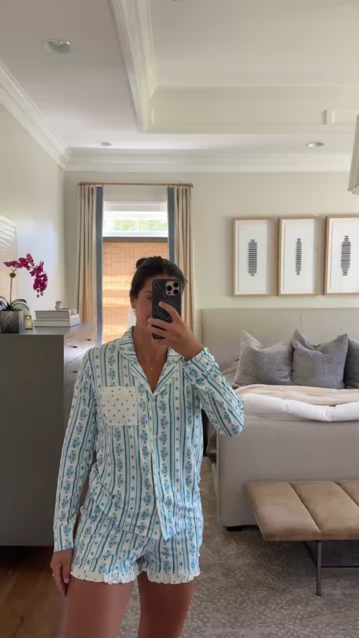 loving this set from in my jammers!

Tts: M

In my jammers, pjs, pjs for moms, mom pjs, mom pj set, pj set for women, pj set for her, kids pjs, kids pj sets, boys pjs, Memorial Day pjs, Fourth of July pjs, American pjs, boy mom, grace white

#LTKootd #LTKmomlife #LTKHome
