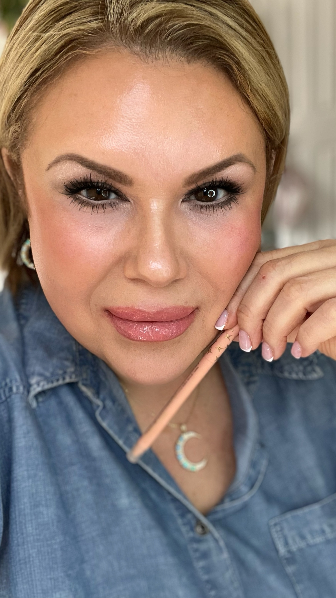 Tarte cosmetics Fake Awake Liner is the real deal. It instantly brightens around your eye, giving a more awake effect. I definitely need this as I have been struggling to sleep all the way through the night lately and in the morning I’m not looking rested. So, I will take all the help I can get. 
I tagged a bunch if different places for you to shop it from  

#LTKFindsUnder50 #LTKBeauty #LTKOver40