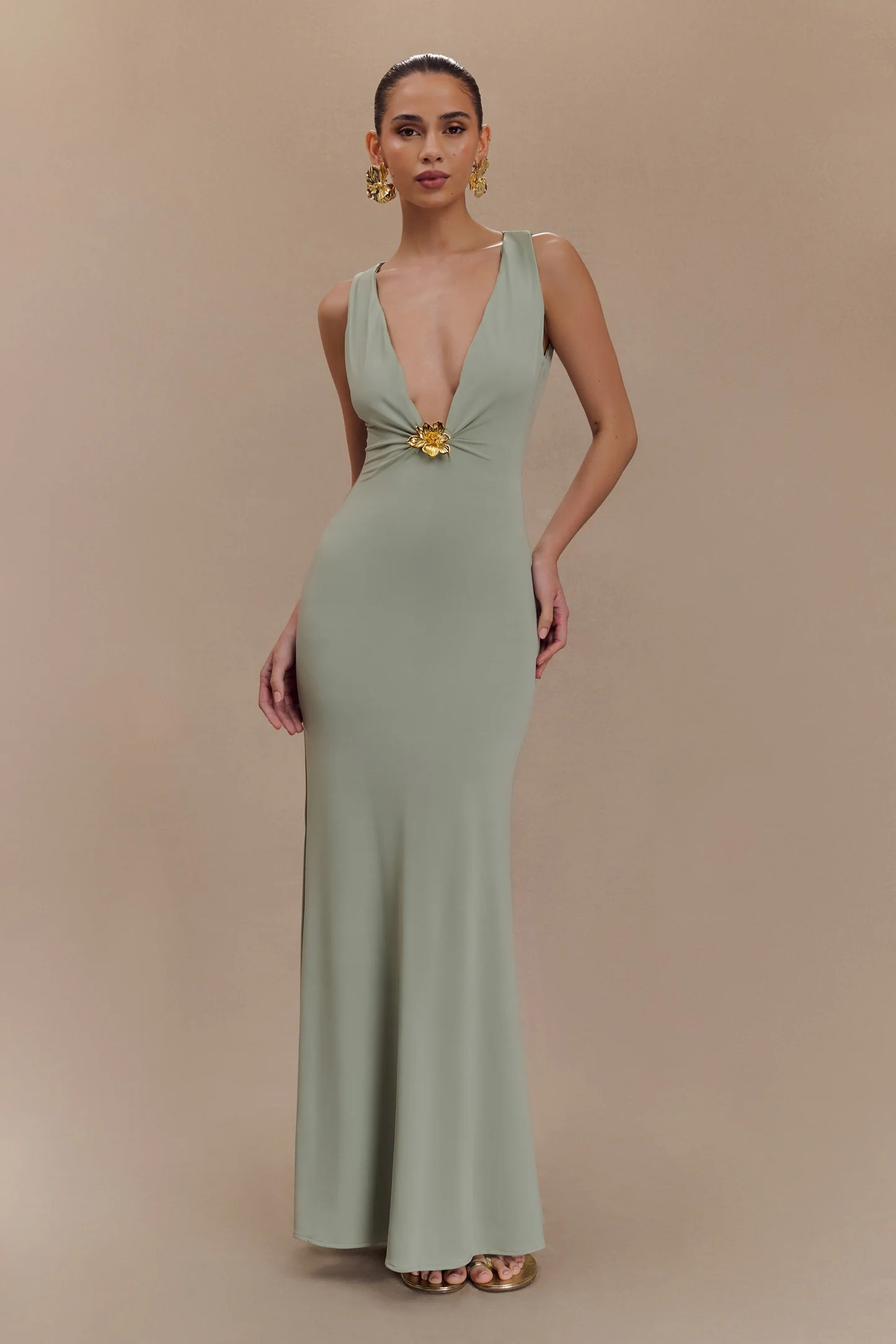 Beck Plunge Maxi Dress With Floral Hardware - Basil | MESHKI US