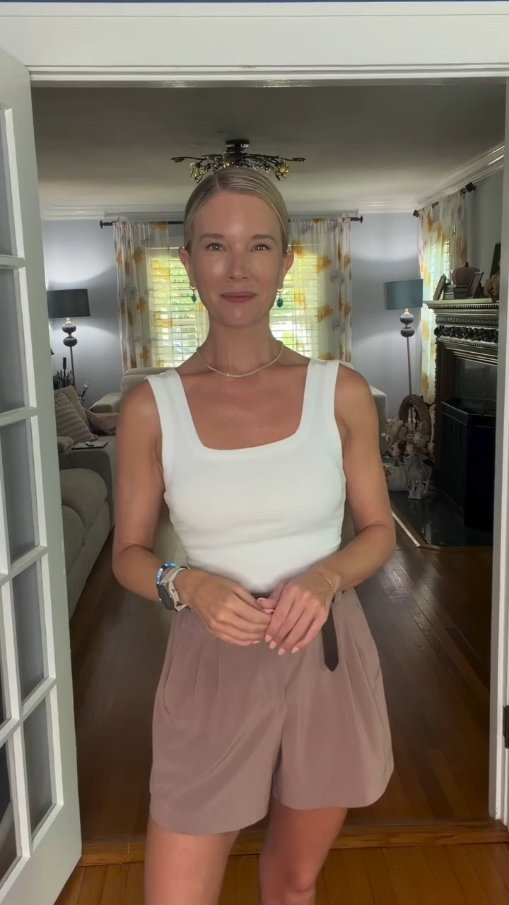 Being THAT girl has nothing to do with having the “right” clothes.

It’s knowing how to make the ones you have say something. 

Because great style isn’t about following more rules. It’s about making more choices.

Consider this your Fashion BFF permission slip to be THAT girl. 🤍

#fashionbff #roseandgreyfashion #wearthedamndress #FashionOver40