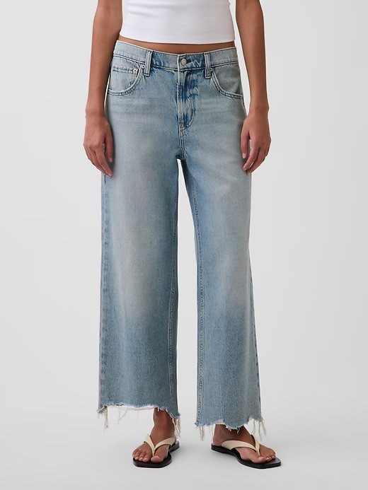 In my Gap cart
The chewed raw hem is giving Anthropologie / AGOLDE vibes

#LTKTall #LTKMidsize #LTKOver40