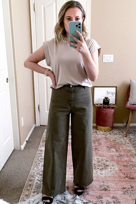 Cute wide leg jeans at Target, available in lots of colors. 
Wearing size 2 in jeans, Xs in t-shirt. 



Wide leg jeans, Target wide leg jeans, Target sale, target spring fashion, spring jeans, Women's High-Rise Sailor Wide Leg Ankle
Jeans - Universal Thread jeans 

#LTKfindsunder50 #LTKover40 #LTKSeasonal