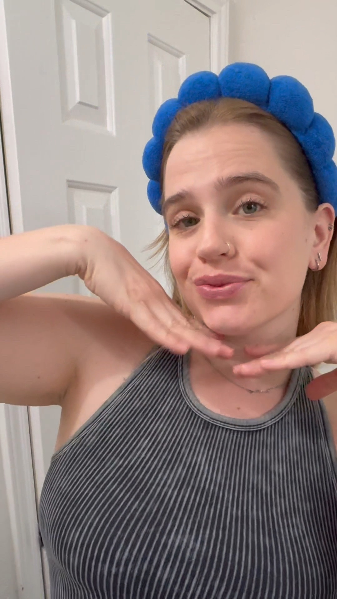 Grwm with froya organics! This stuff makes my skin so glowy and fresh. 