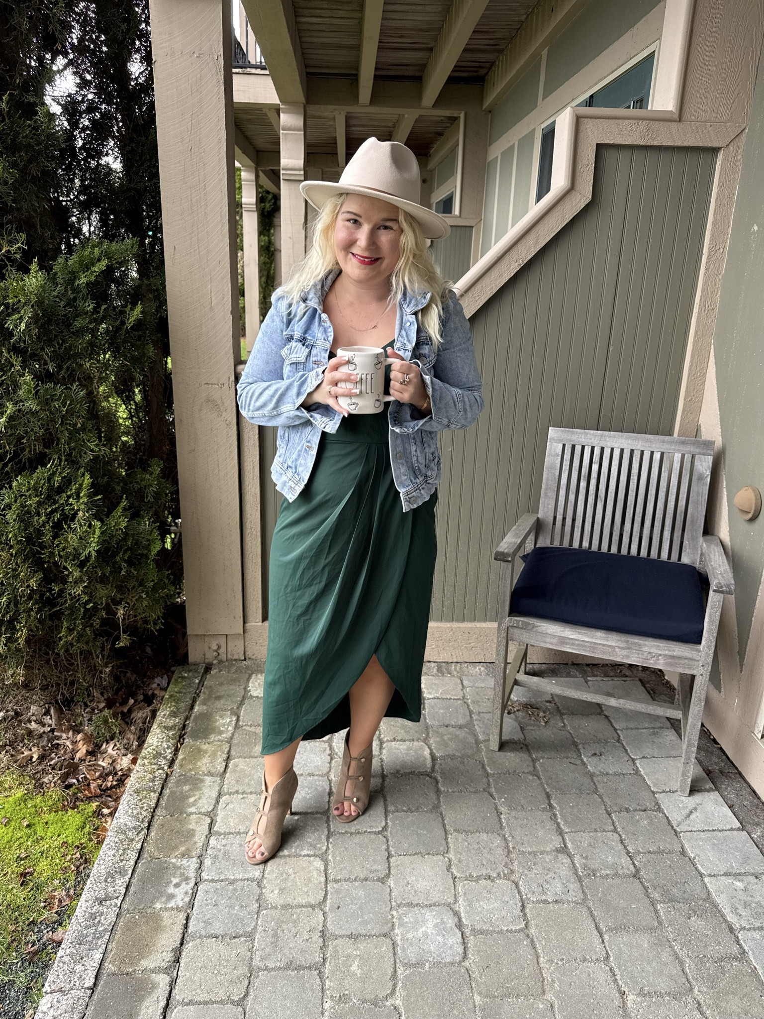 Saint Paddy’s Day is next week and this dress is perfect to go from office to an Irish pub. 

#LTKWedding #LTKWorkwear #LTKPetite