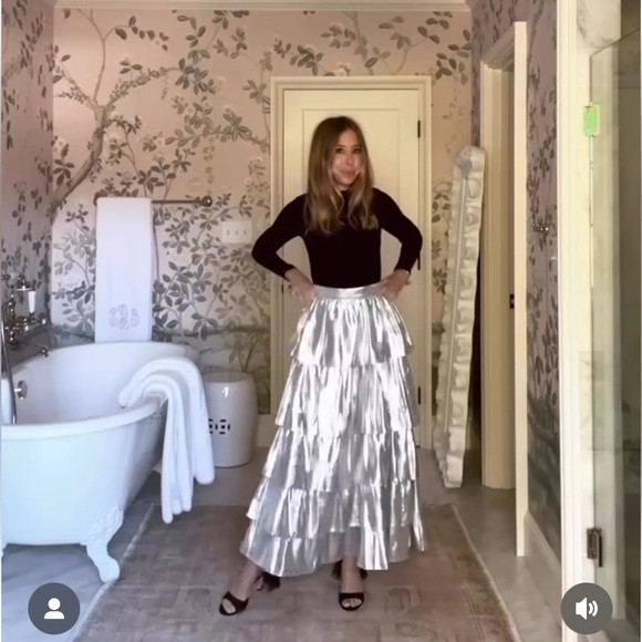 NWT Antonio Melani x Born on Fifth Aurelia Metallic
Tiered Ruffle Skirt | Poshmark