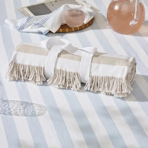 Lindos Outdoor Blanket | The White Company (UK)
