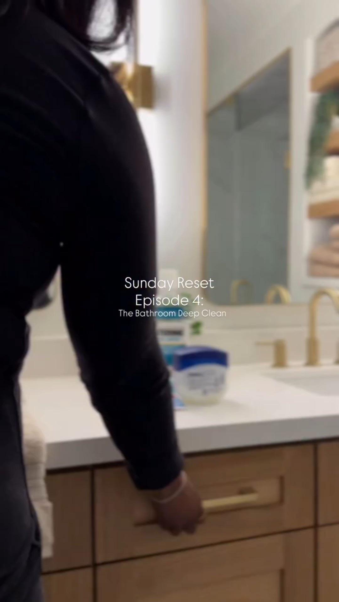 Sunday Reset Ep. 4: Bathroom Edition. 
Putting The Pink Stuff to work today! From scrubbing the grime off the tub to polishing the mirrors and clearing the clutter, this reset was much needed. My space feels 10lbs lighter. 
Who else is deep cleaning today? 

#relatable #sundayreset #ThePinkStuff

Sunday Reset, Bathroom cleaning, The Pink Stuff, Clean with me, Aesthetic cleaning, Home sanctuary, Deep cleaning, Cleaning motivation, Reset routine, Minimalist home, Lifestyle creator, Toronto creator, Cleaning hacks, Organized home, Sunday scaries, Morning routine, Satisfying cleaning, Home decor, Self care Sunday, Wellness, Productivity, Corporate girly, Over 40 style, Clean home happy home, Interior styling.