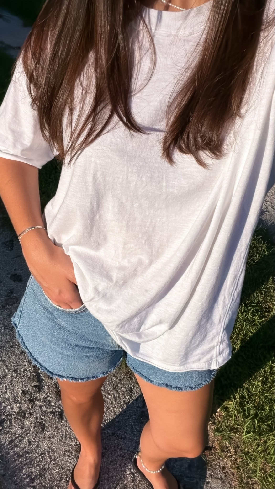simple ootd for errands! Wearing size medium tee and 26 shorts

#LTKootd