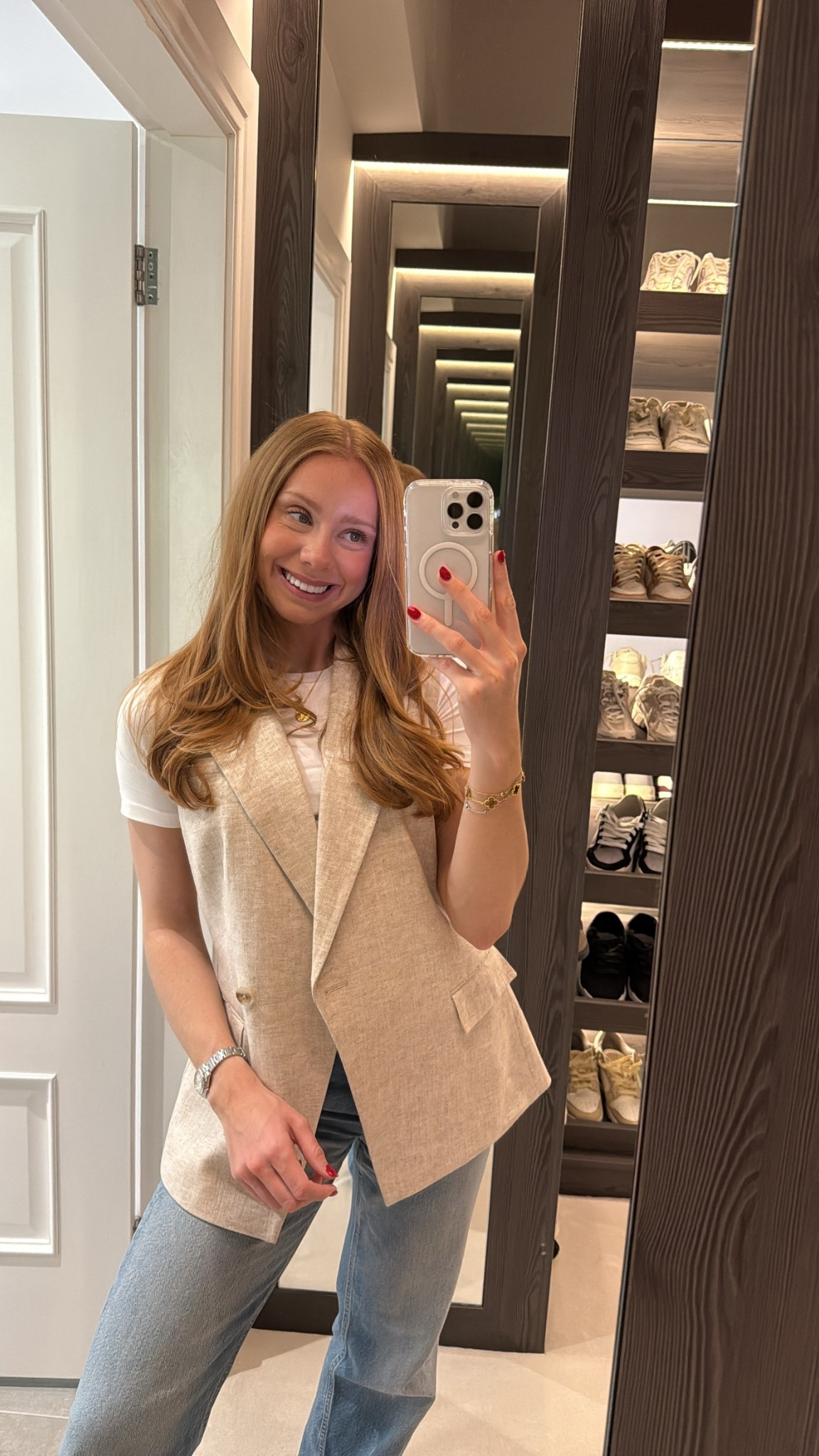 Loving sleeveless blazers this summer! 🤍

#LTKsummer #LTKeurope #LTKworkwear